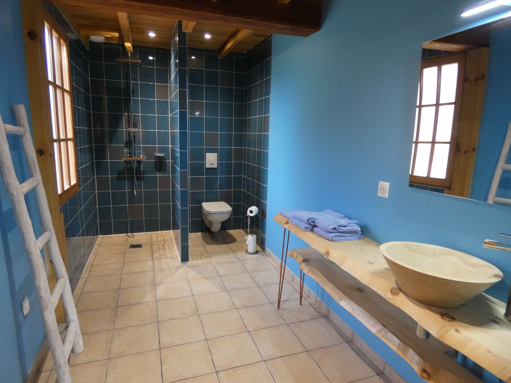 Salle d'eau des Ecuries du Mont Royal à Léon avec Gîtes de France Landes