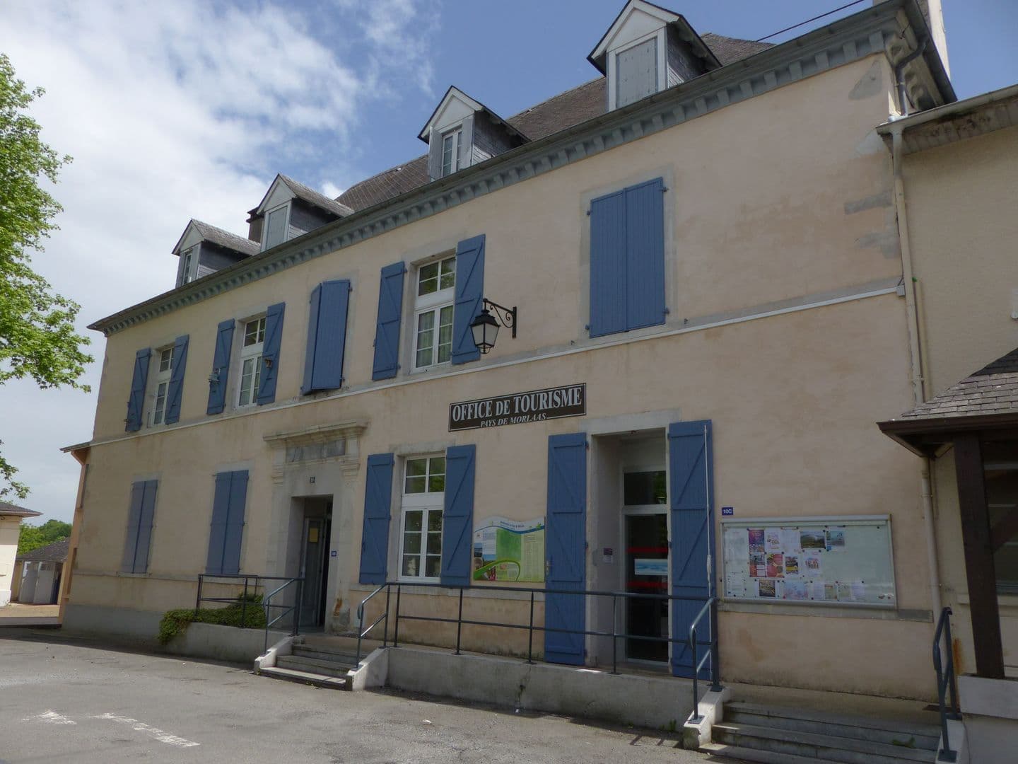 Morlaàs syndicat du Tourisme façade