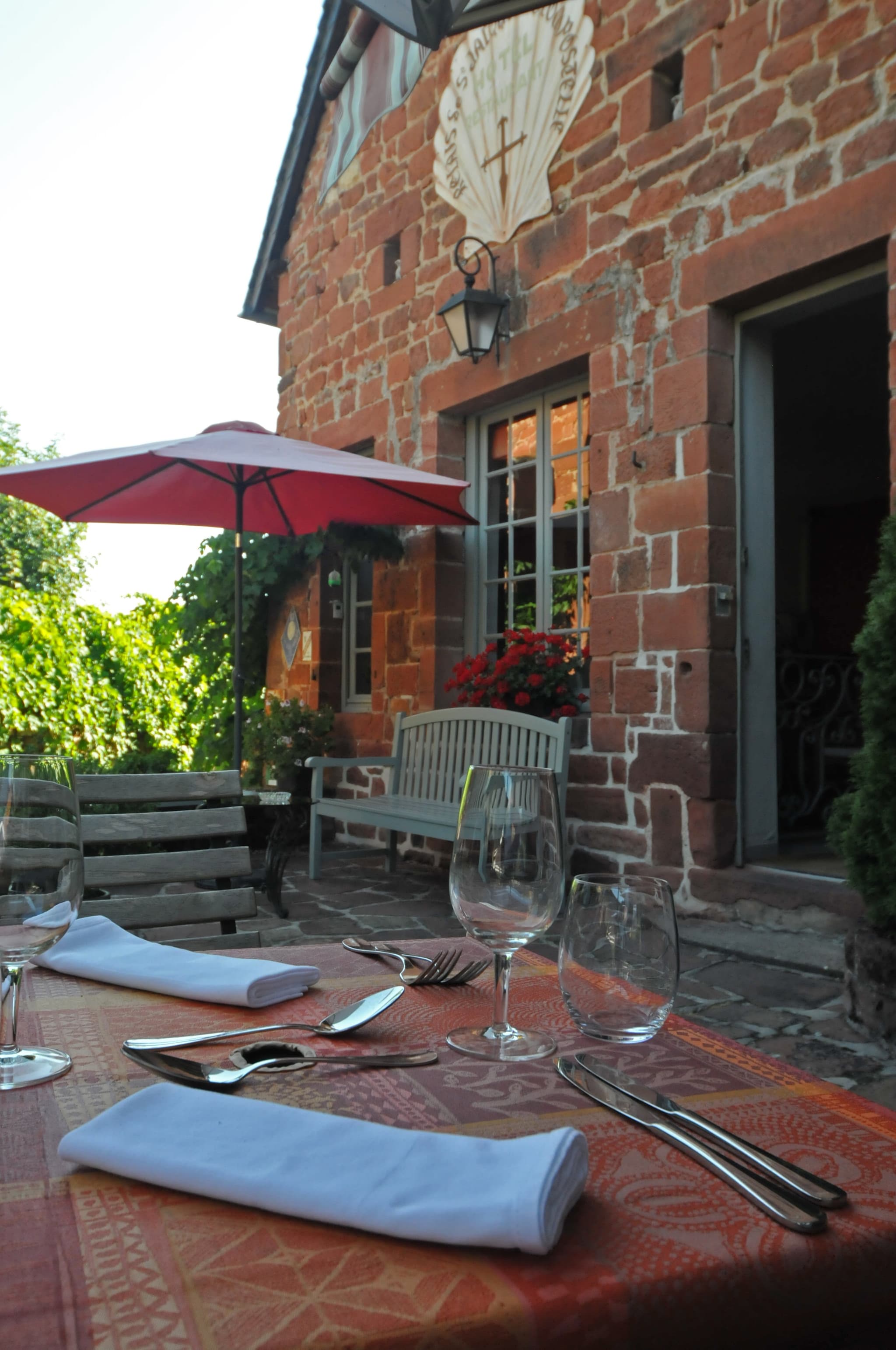 la terrasse - 2- Relais Saint Jacques - Collonges-la-Rouge_2