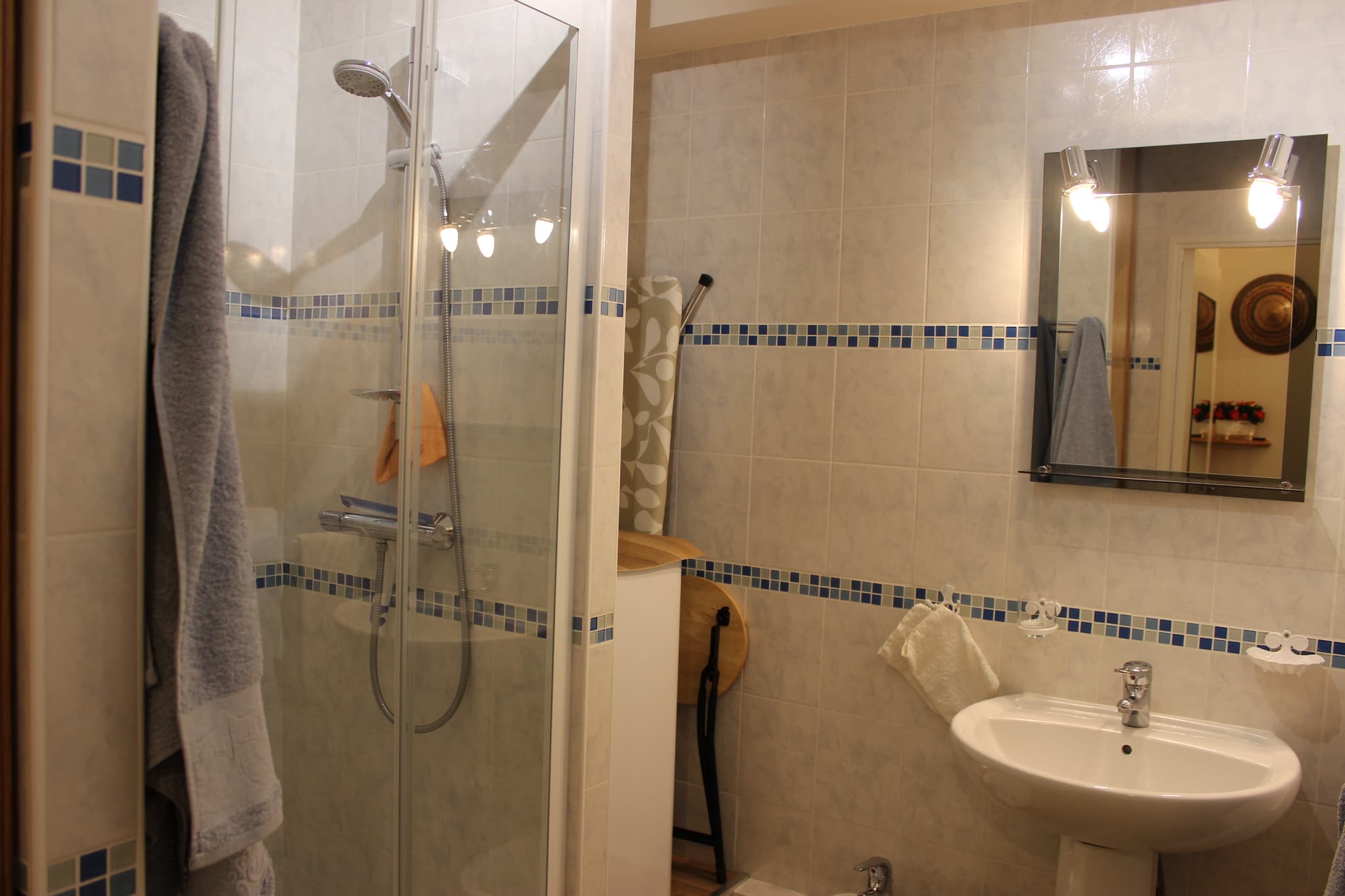 PHOTO SALLE DE BAIN 1695
