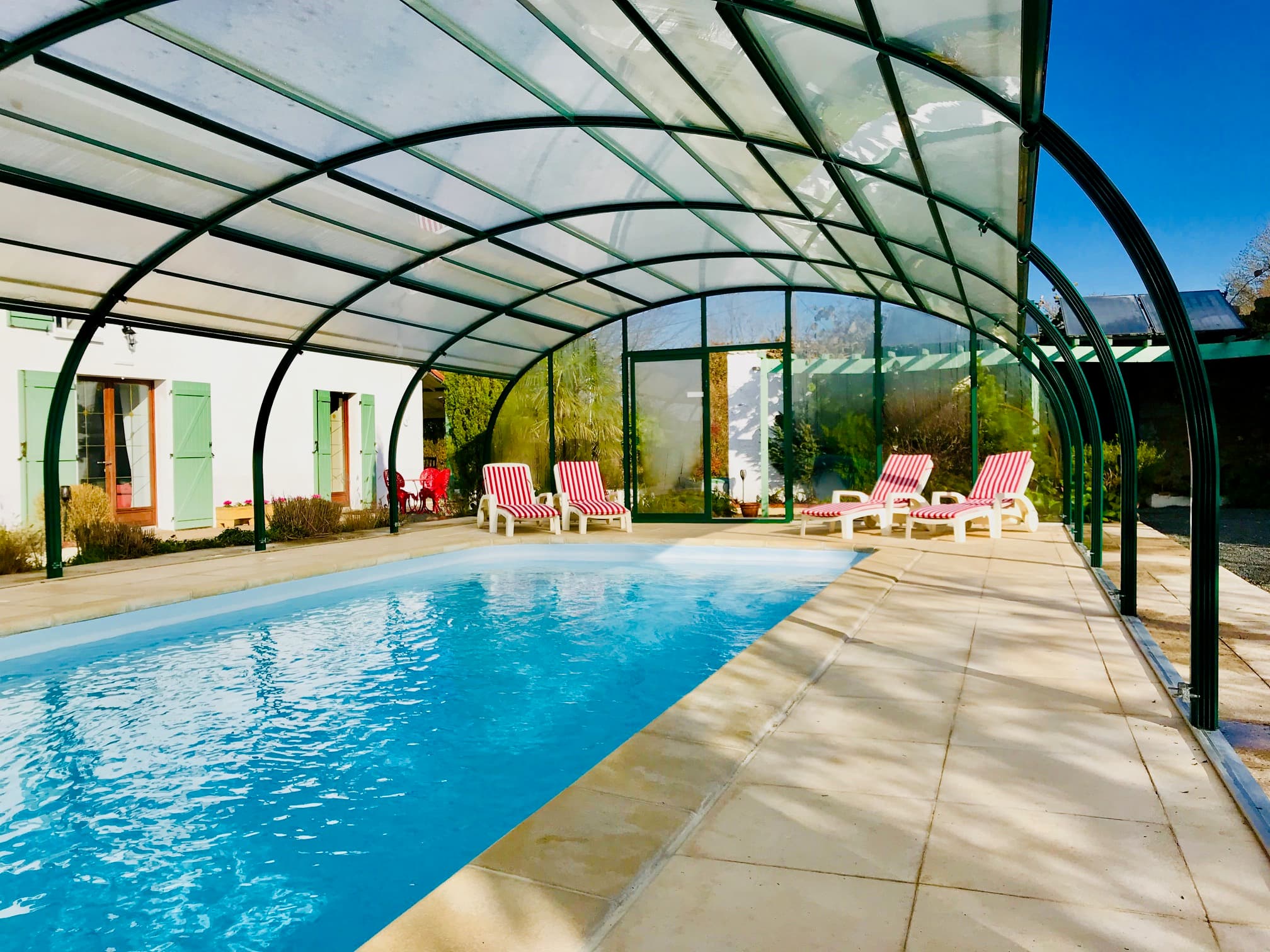 la-chapelle-st-etienne-la-blatiere-gite-the-stables-piscine