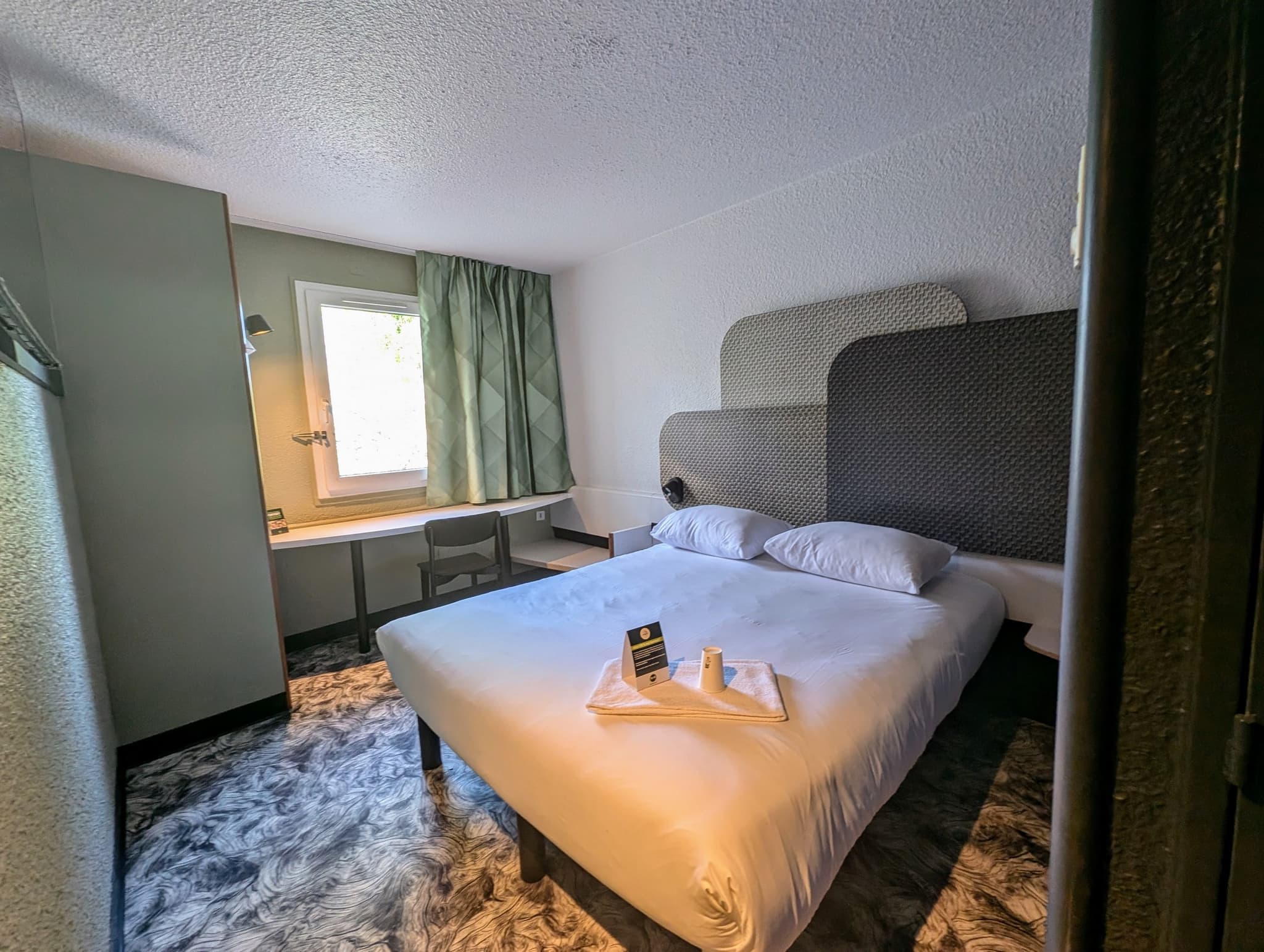 B&B Hôtel Niort Sud Venise Verte