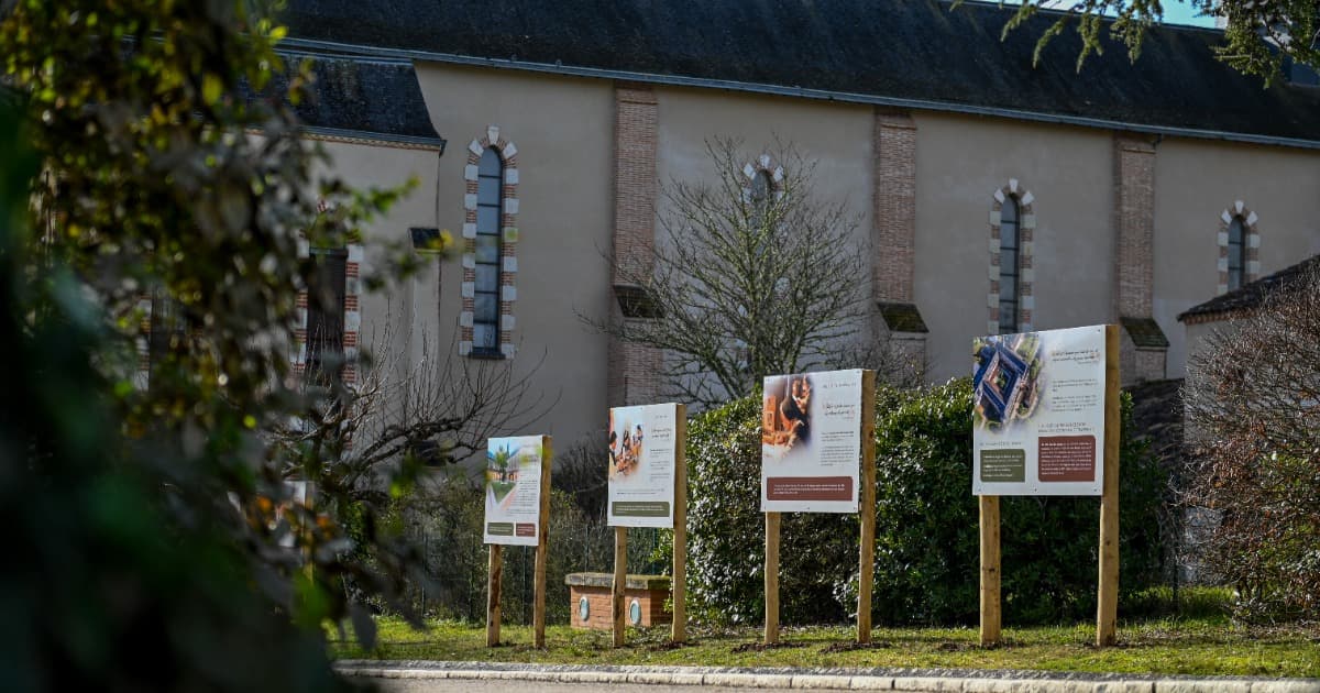Panneaux-Fb2-102025-isle-vallee-perigord