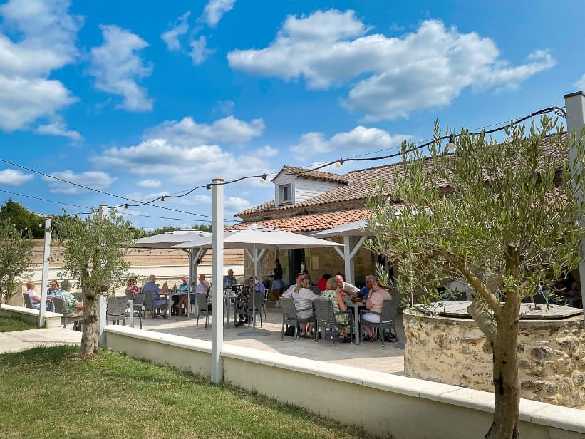 Parc Saint Vincent terrasse Restaurant jourréduit