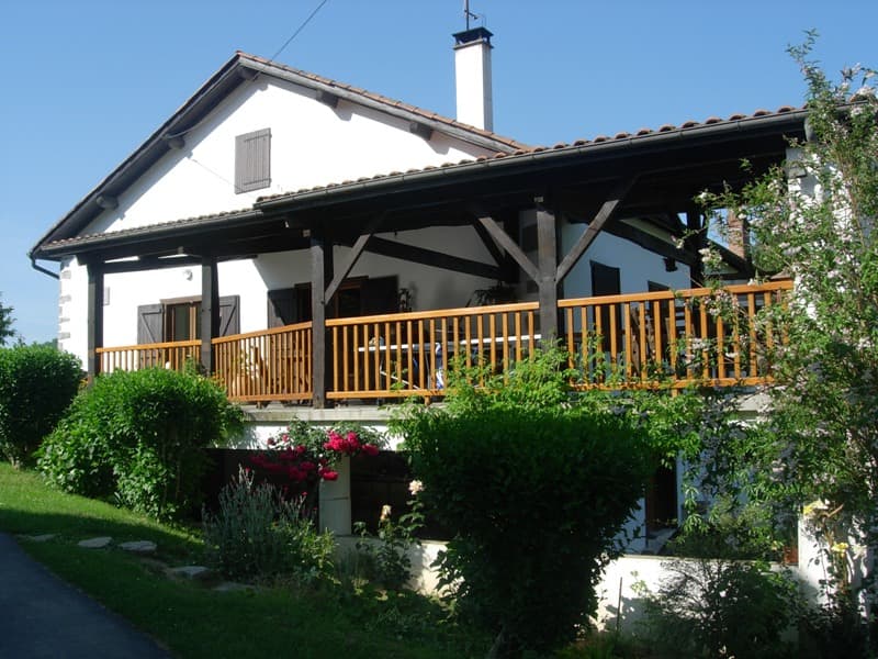 Pessans façade Bunus