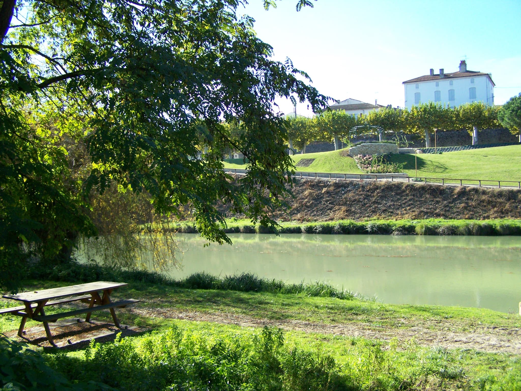 Lac de Damazan