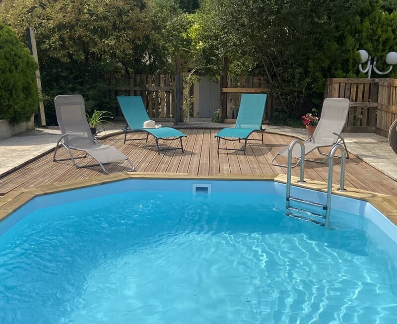 Chambre d'hôtes La Bourneloise -Piscine 2
