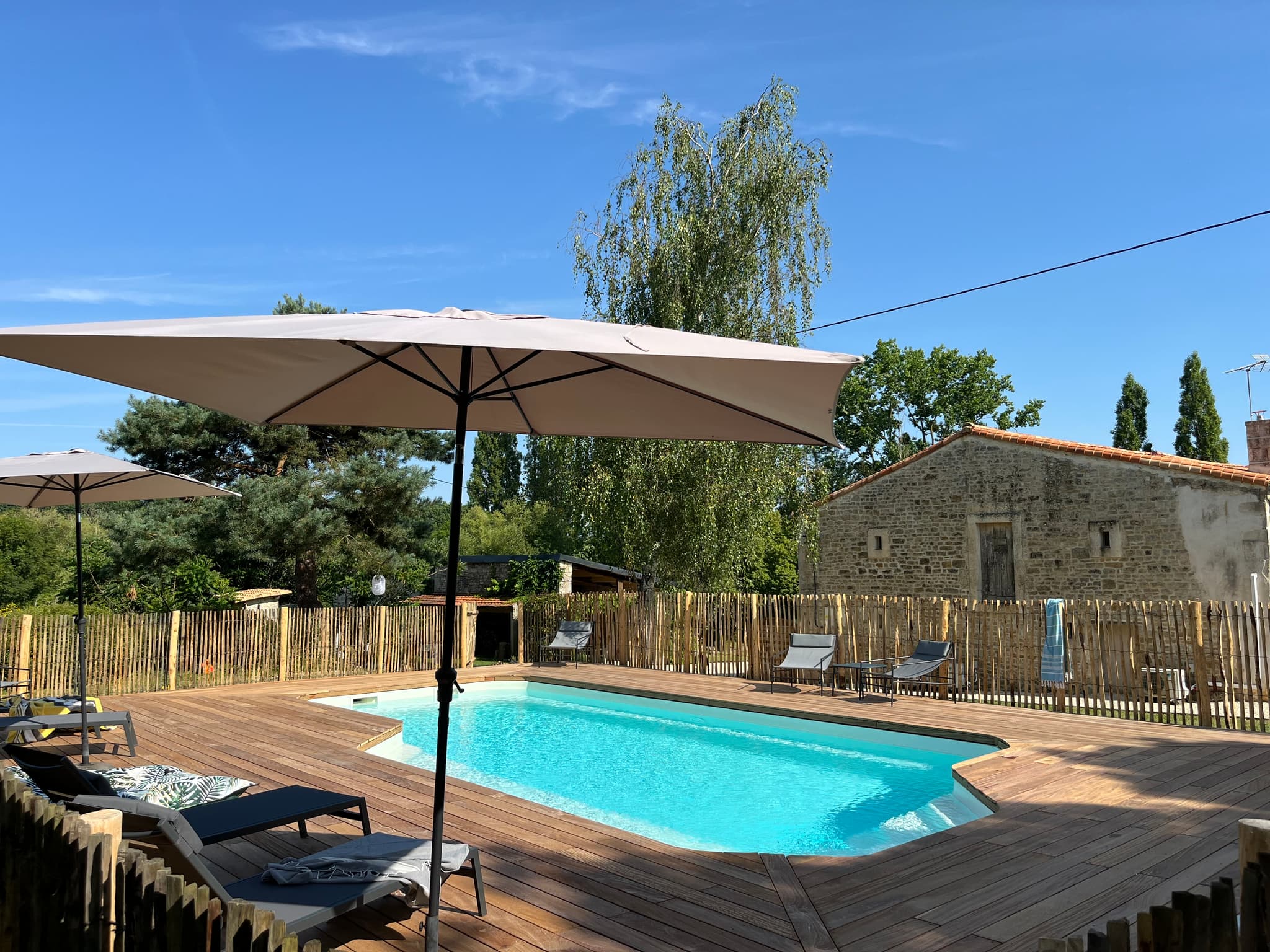 Piscine 2 - le tilleul étoilé