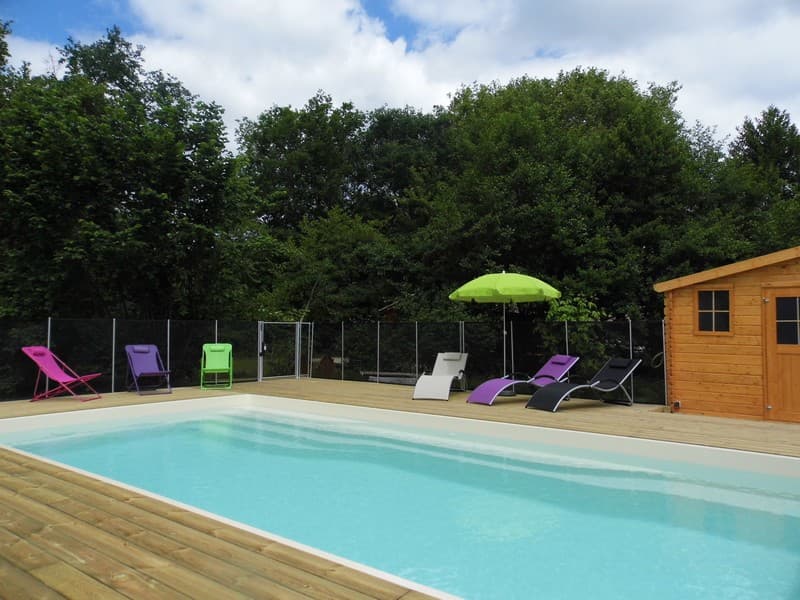 Piscine_Chalets_de_L_escourre