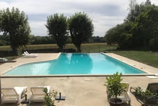 Piscine appartement 8 chateau ©S.Nozères