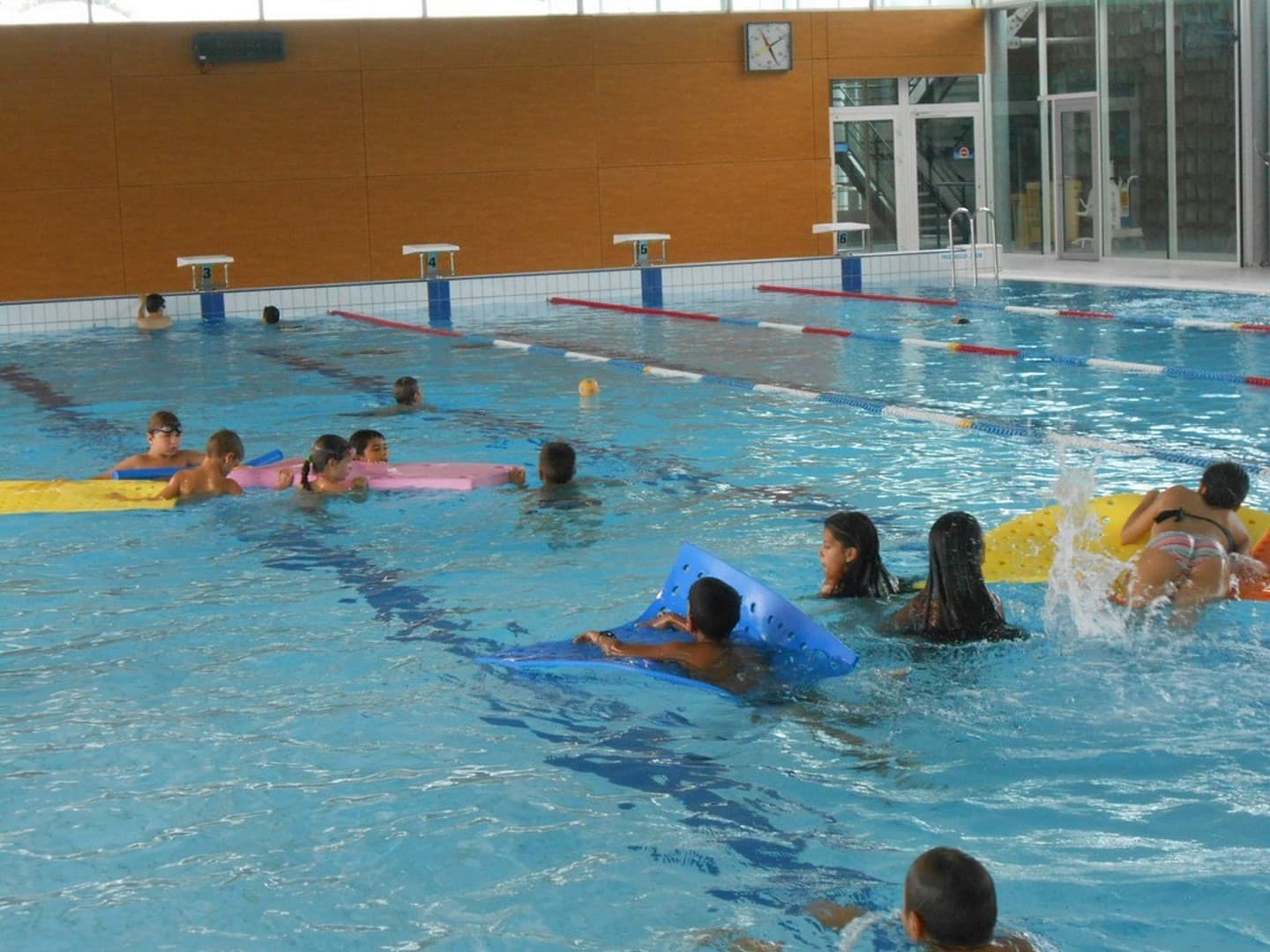 Complexe aquatique piscine mourenx pour les enfants