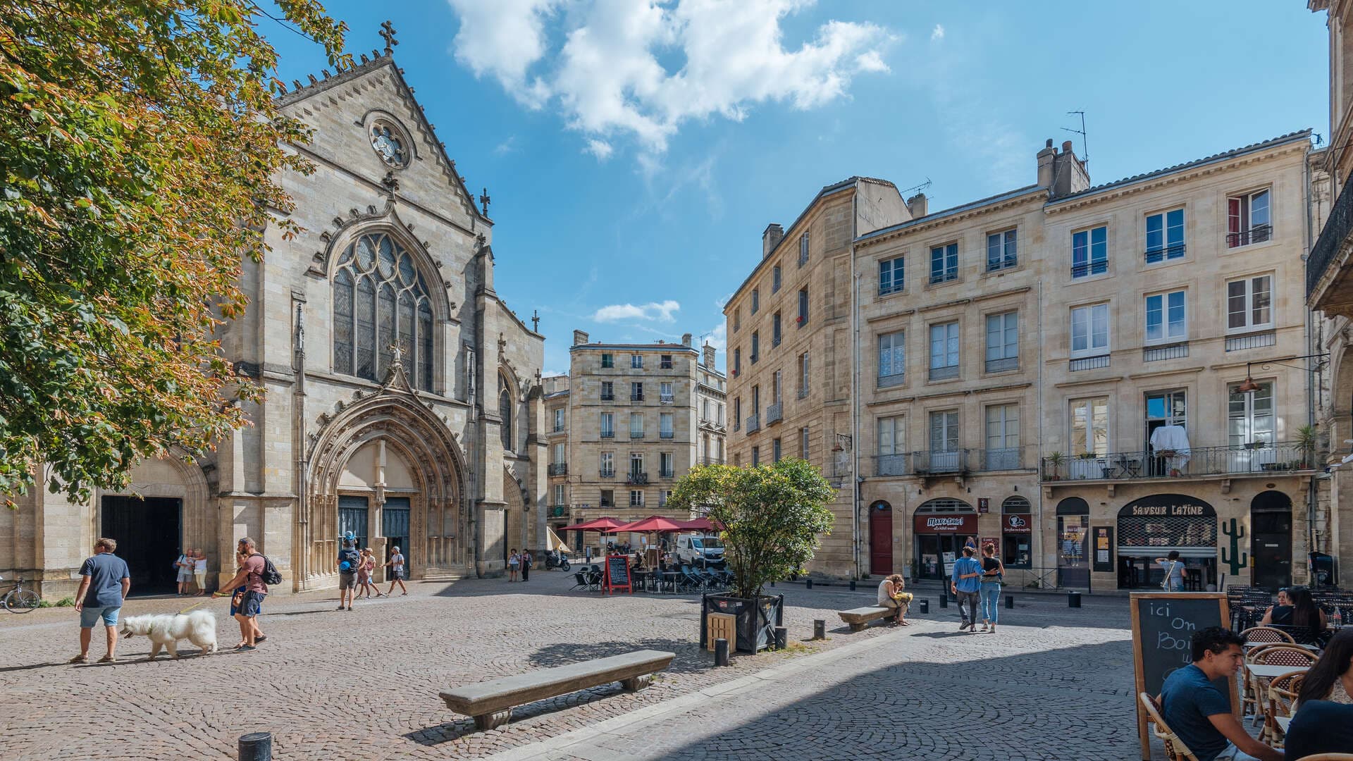Place-Saint-Pierre-Nicolas-Duffaure-1