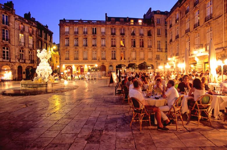 Place-du-Parlement