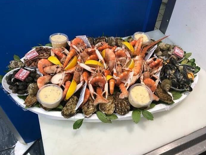 Poissonnerie Lhospital Soustons-plateau fruitsd emer
