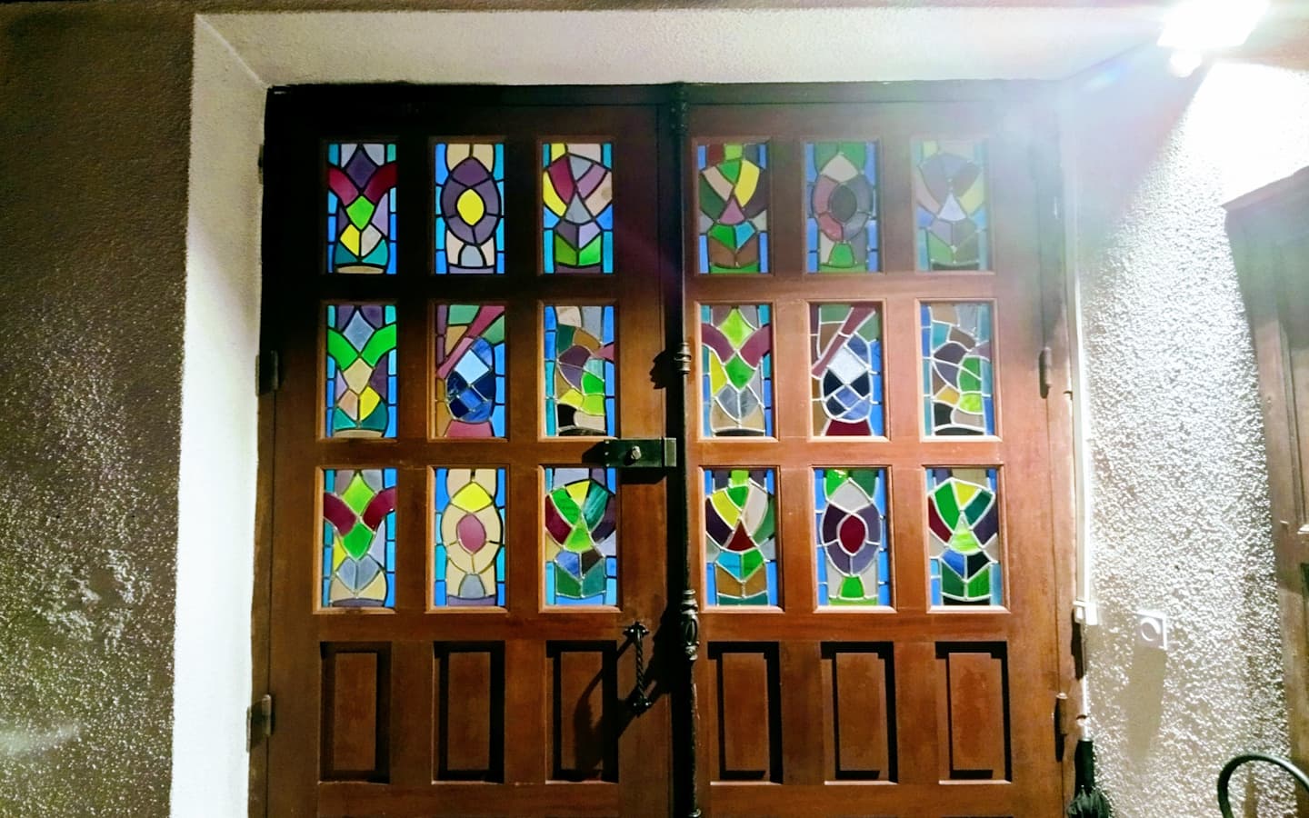 Porte église Bassu 1440x900
