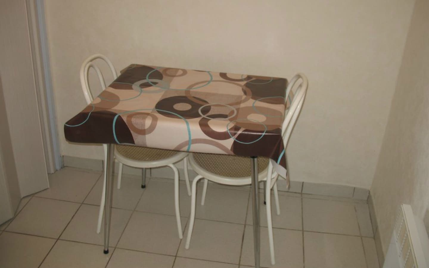 Pouts-Lajus-coin-repas-2