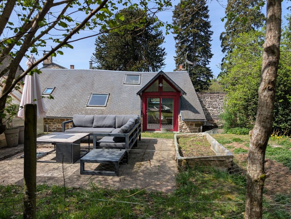 Extérieur avec terrasse