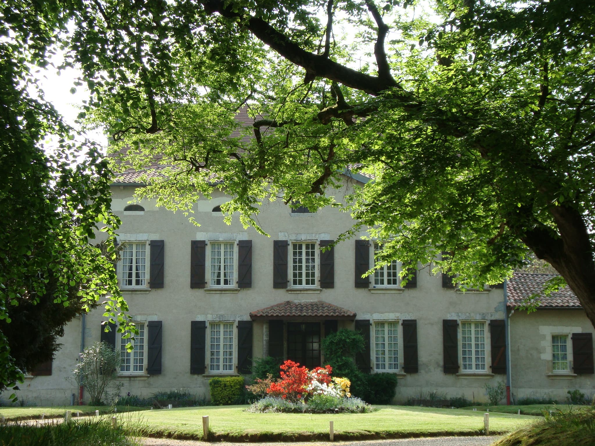 Pussacq - entrée du château