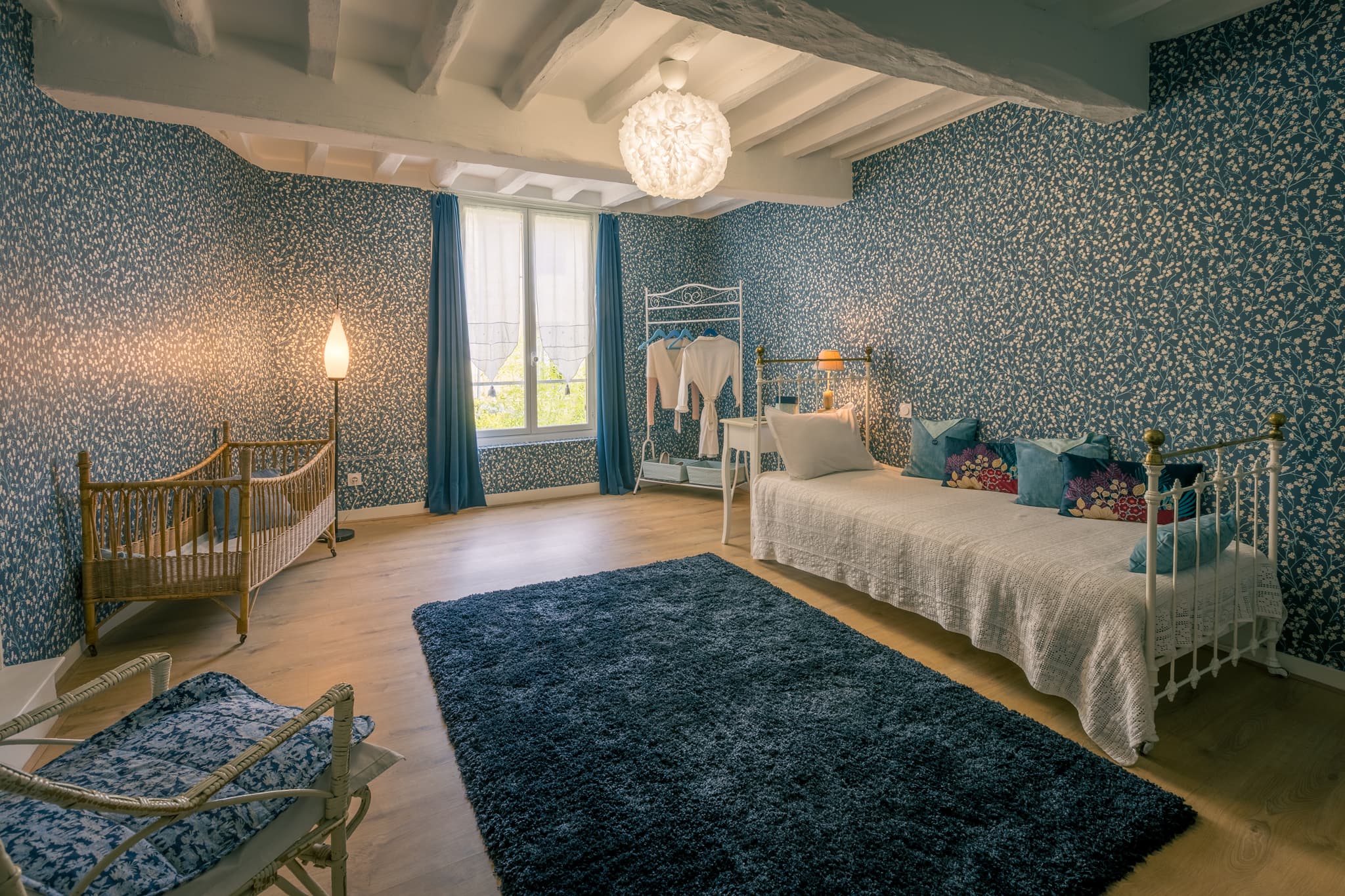 R62_5816-HDR