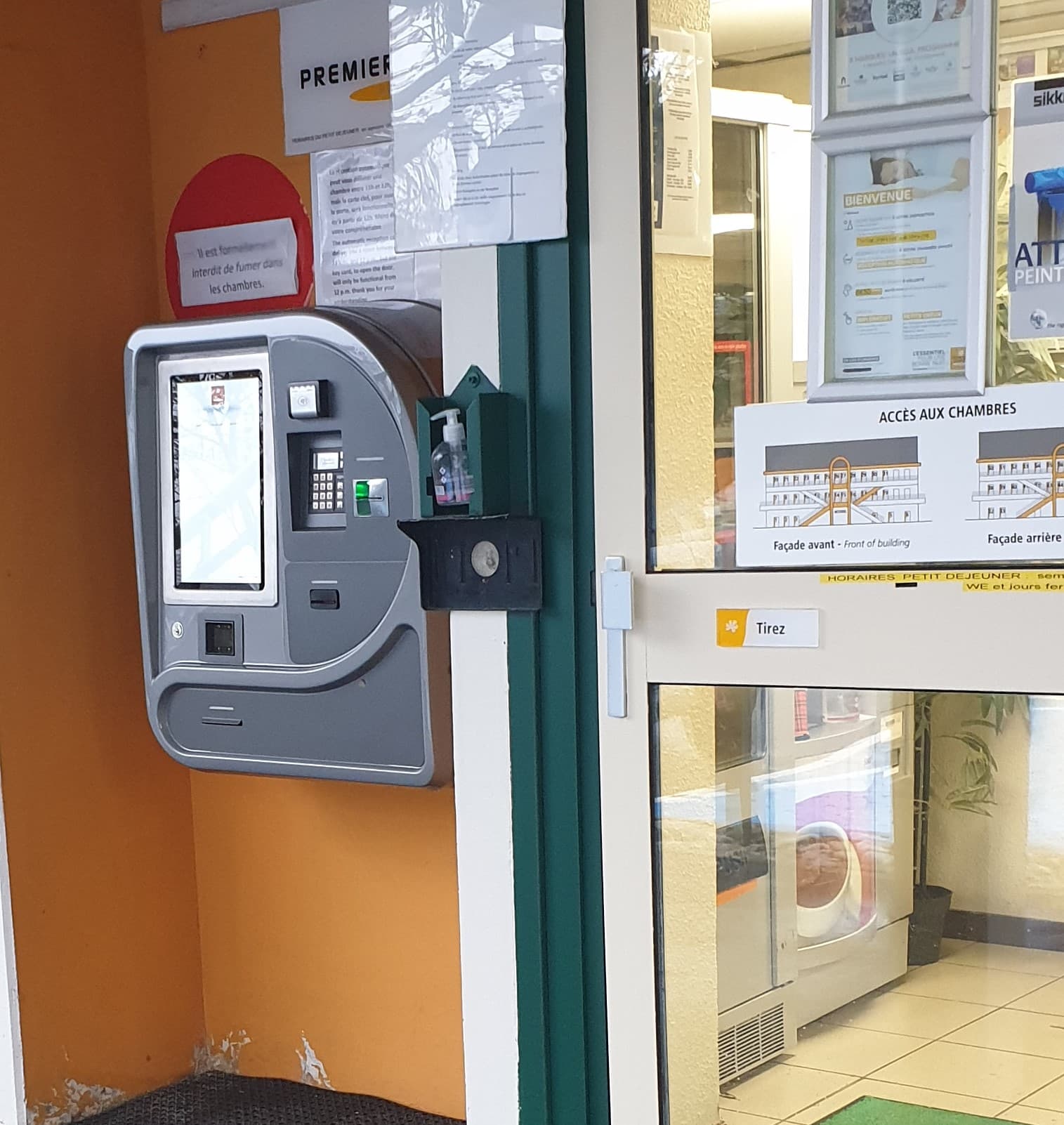 Reception automatique ( 24h/24)