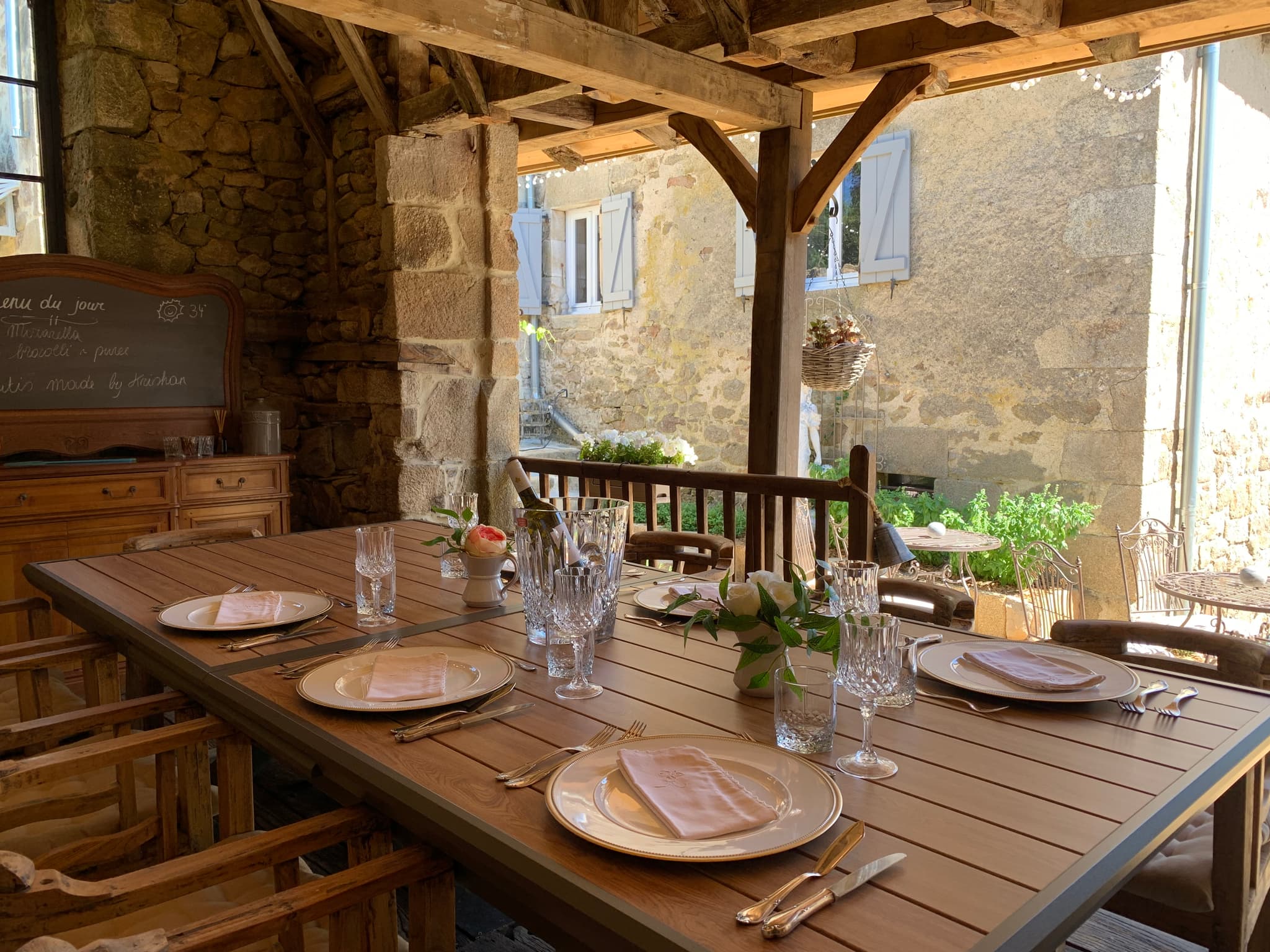 Repas sur la terrasse_4