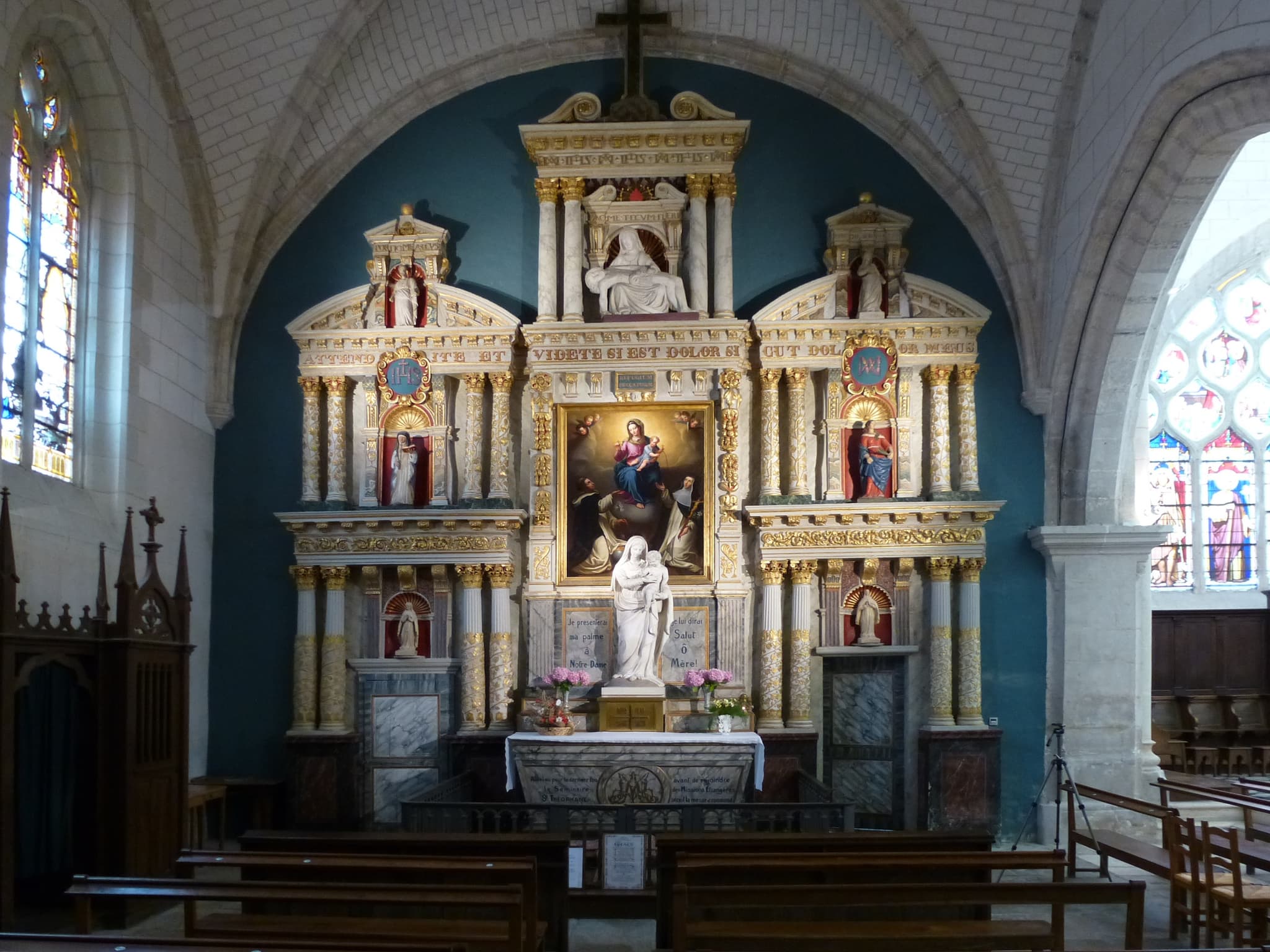 Retable-du-17eme-siecle-Saint-Loup
