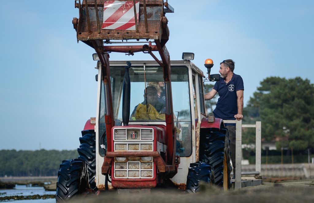 Retouchee-tracteur