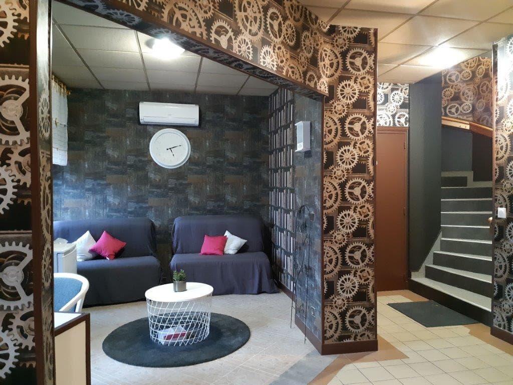 HLOAQU047V50DXBU_Fumel_Le72Watt_Marié_salon
