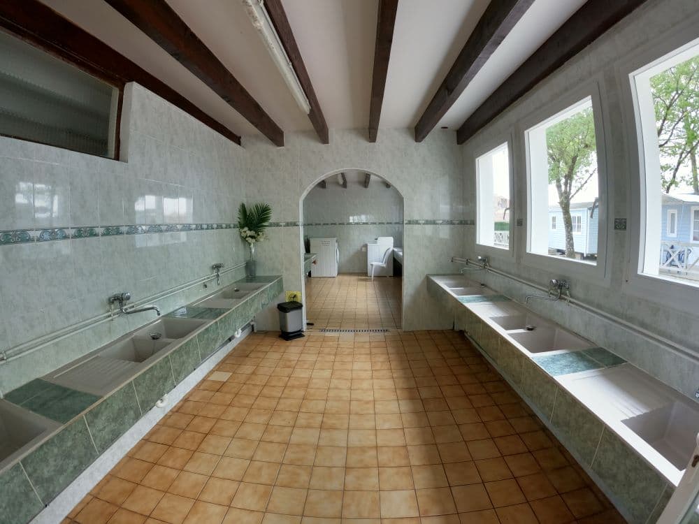 SANITAIRE 2