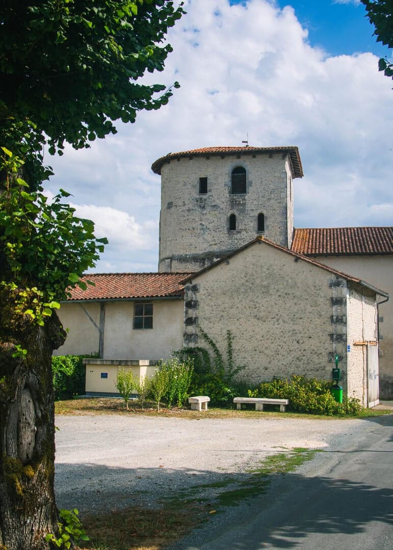 Périgord Inattendu - Village Fleuri Saint-Paul Lizonne