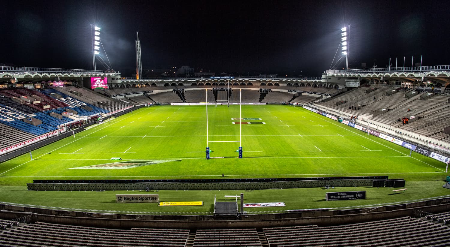 STADE CHABAN DELMAS (2)