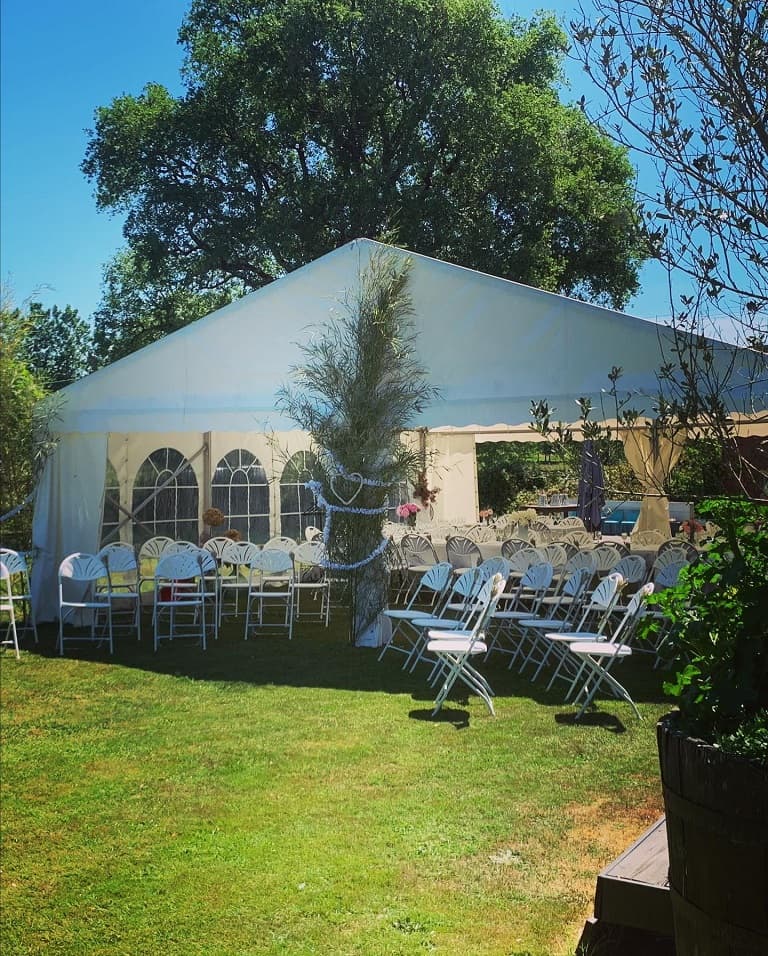 Salle-Le-Guinot-tente-parc