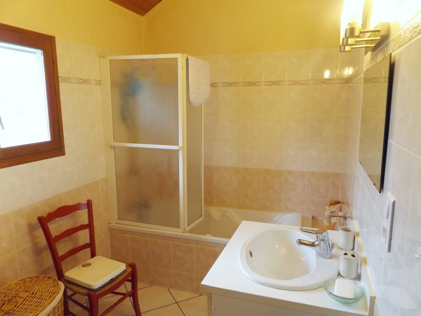 Salle de bain Maison Peko Olha Aussurucq Soule Pays Basque