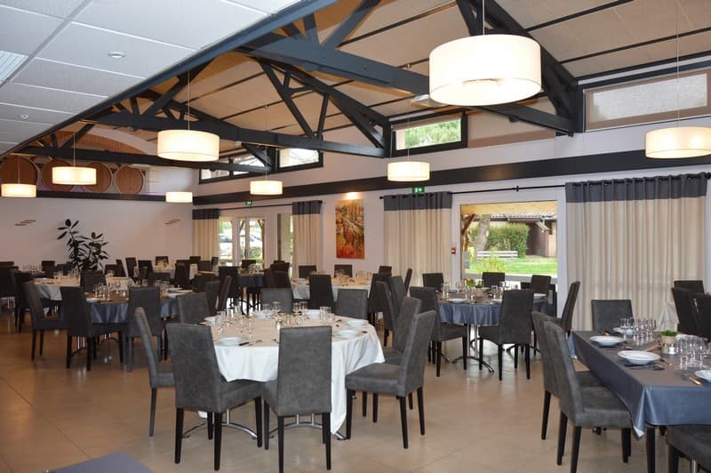 Salle de restaurant Moulin Neuf