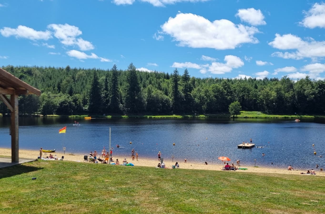 Lac de St Mathieu plage