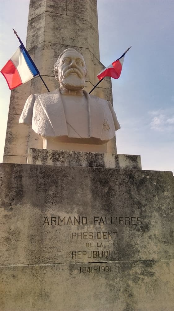 Statue Armand Fallieres_Albret Tourisme
