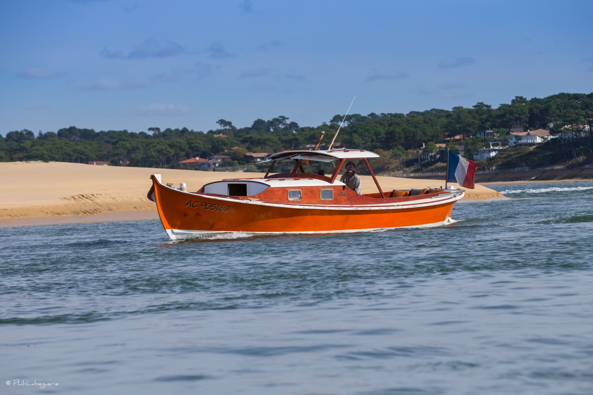 Pinasse de Stéphane Thomas Battelier sur le Bassin D'Arcachon,octobre,2016 Photos ©Phil-Labeguerie