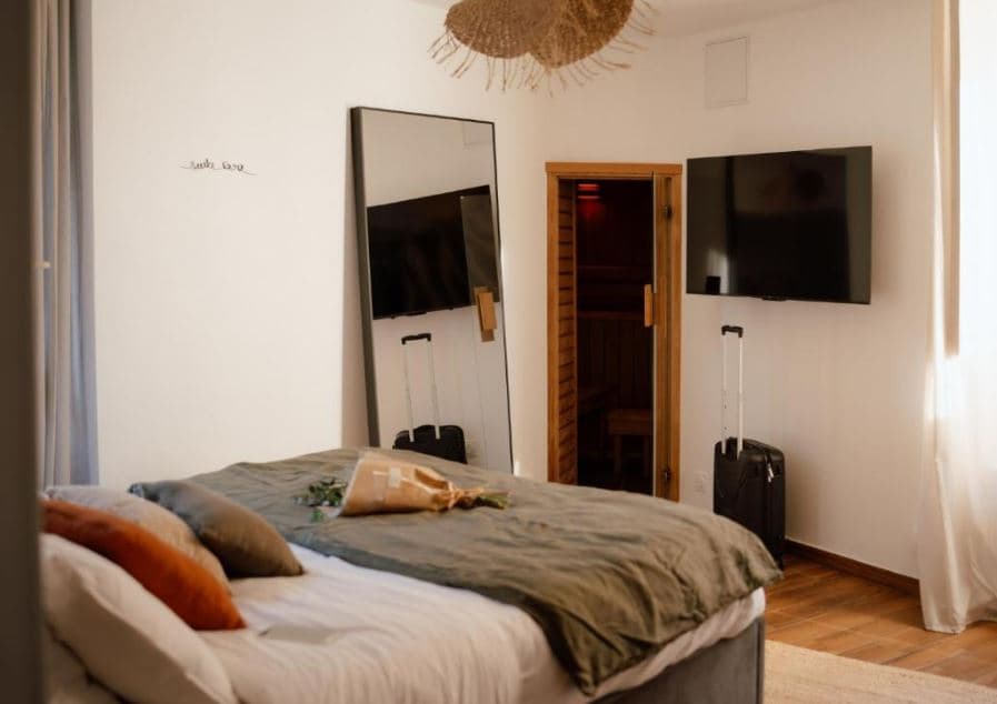 Suite cara 2