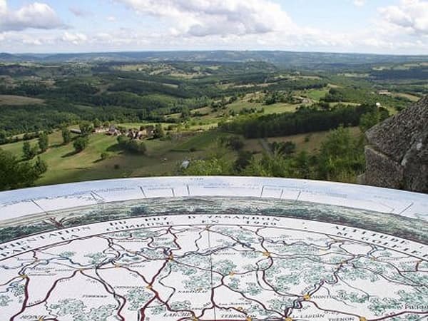 Table d'orientation du Puy d'Yssandon_1