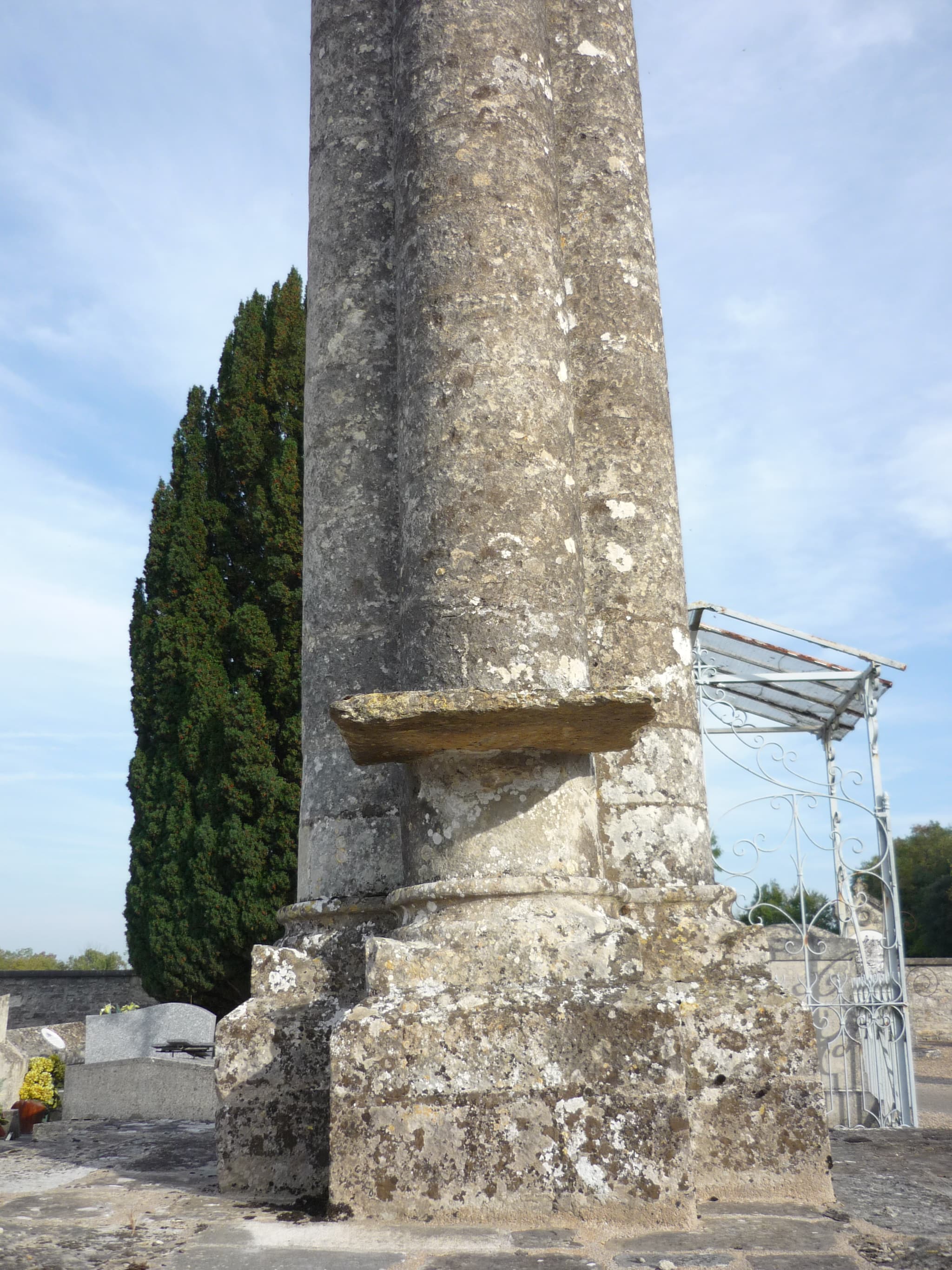 Tablette de pierre orientée