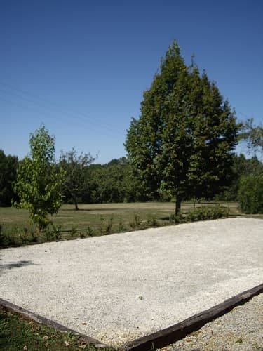 Terrain boules gîte la borie redim