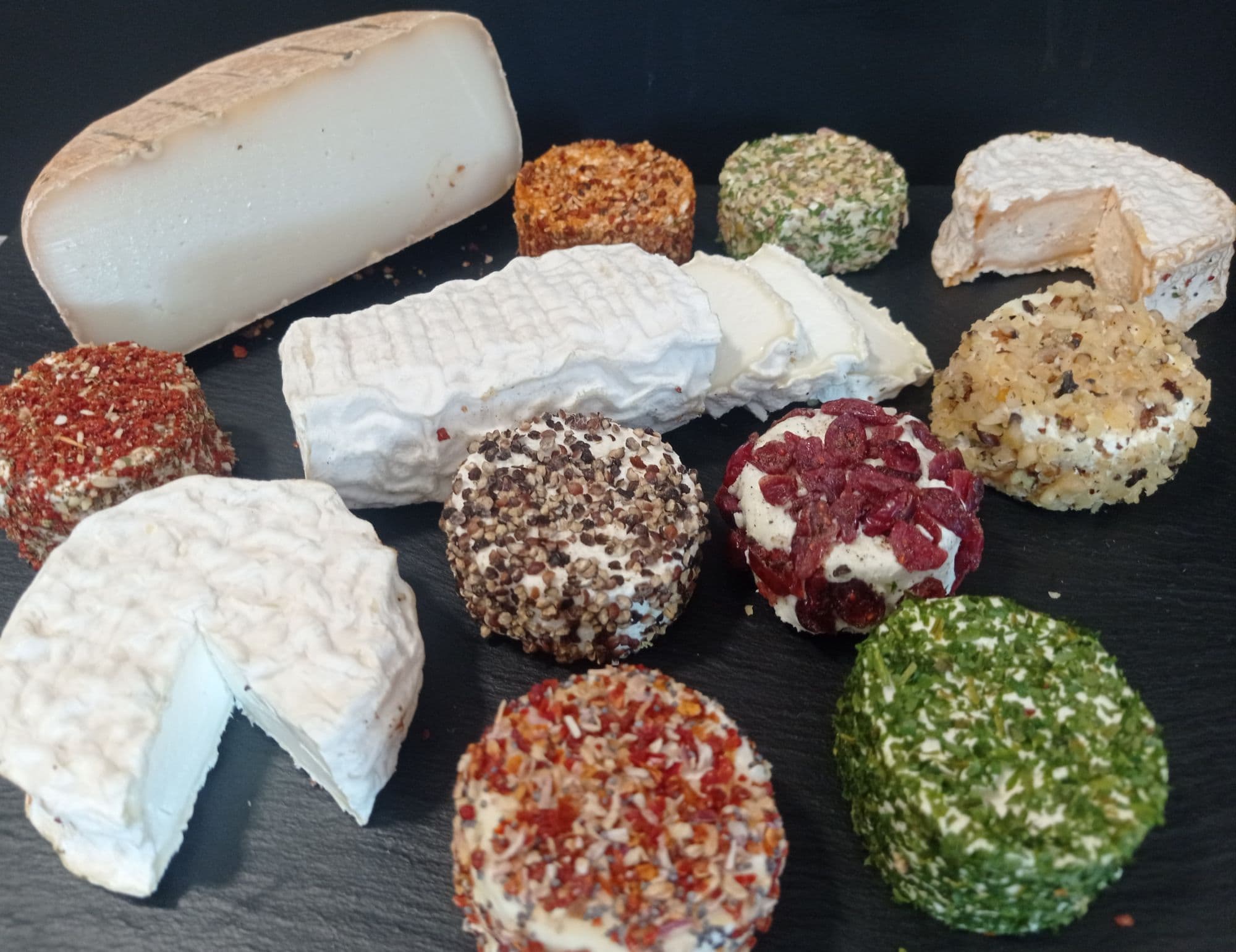 Tomme et crottins de chèvre