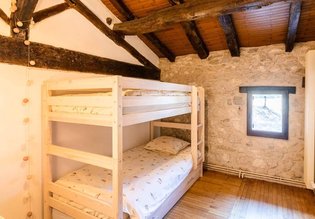 Tour Chambre 2 lit superposés