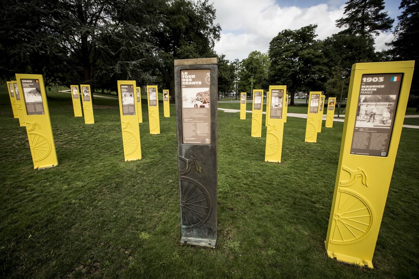 Le Tour des Géants - Pau - Totems