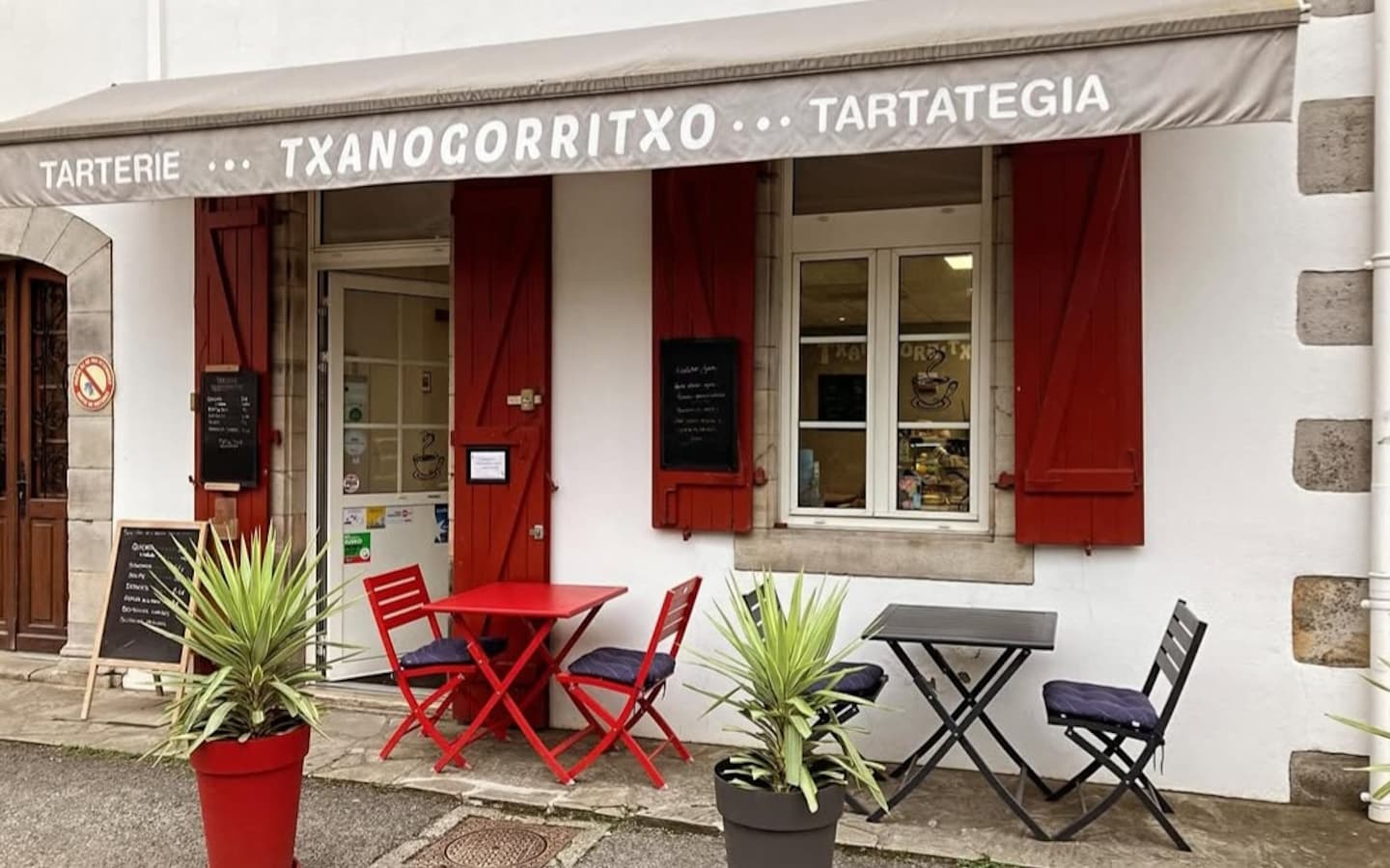 Txanogorritxo -Façade - St Etienne de Baïgorry