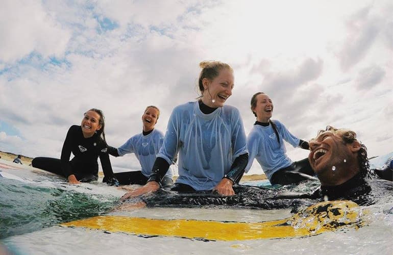 VIVE8SURF