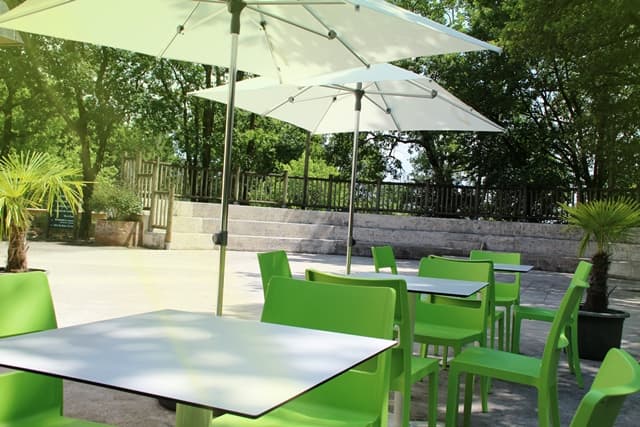 VVF-Collonges-Terrasse-bar_13