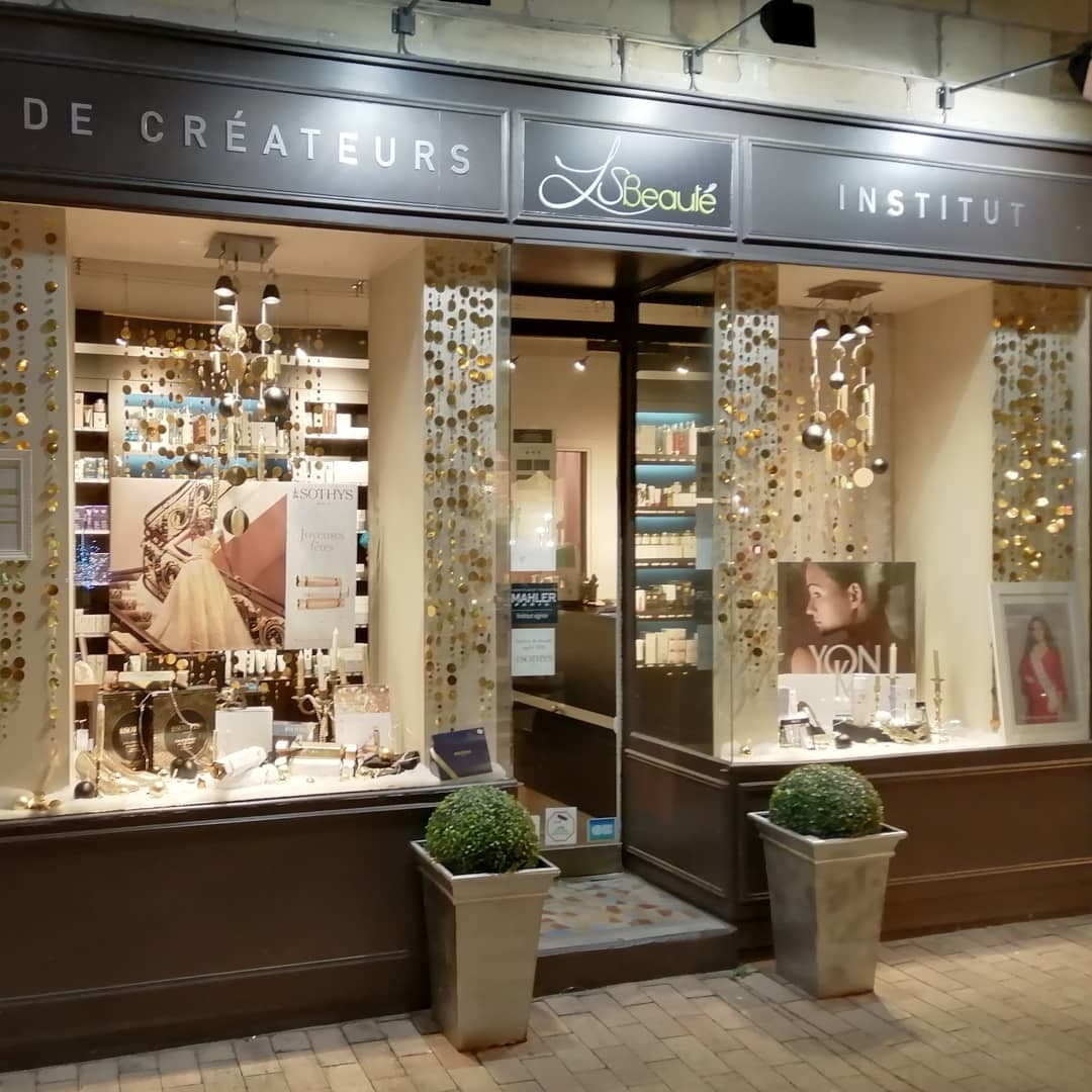 Vitrine LS BEAUTE 2