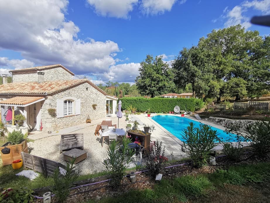 HLOAQU047V50IRQN_Fumel_Domaine des 3 cyprès_extérieur