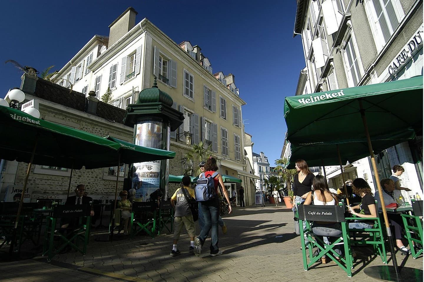 Place de la libération - Pau - Café du Palais